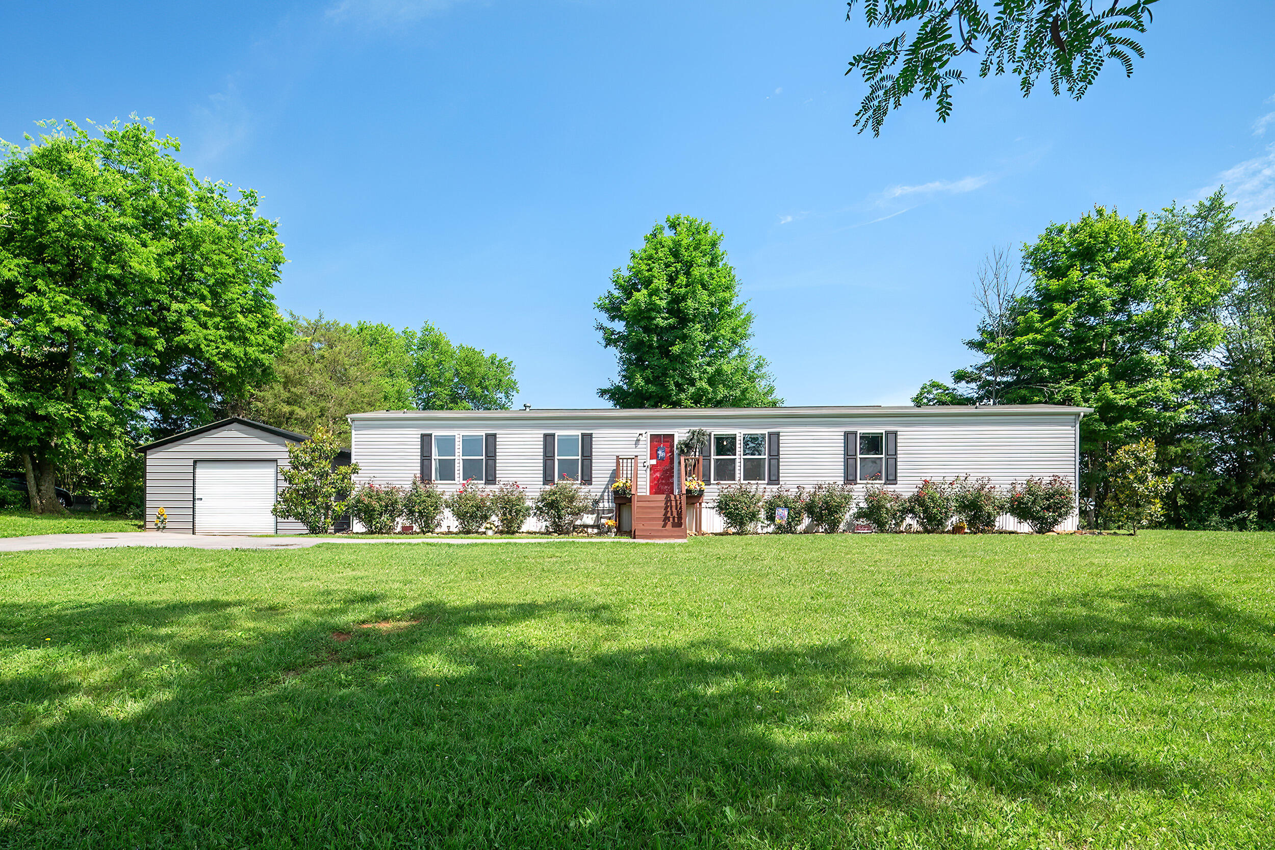 1540 Boyds Creek Highway Seymour TN 37865