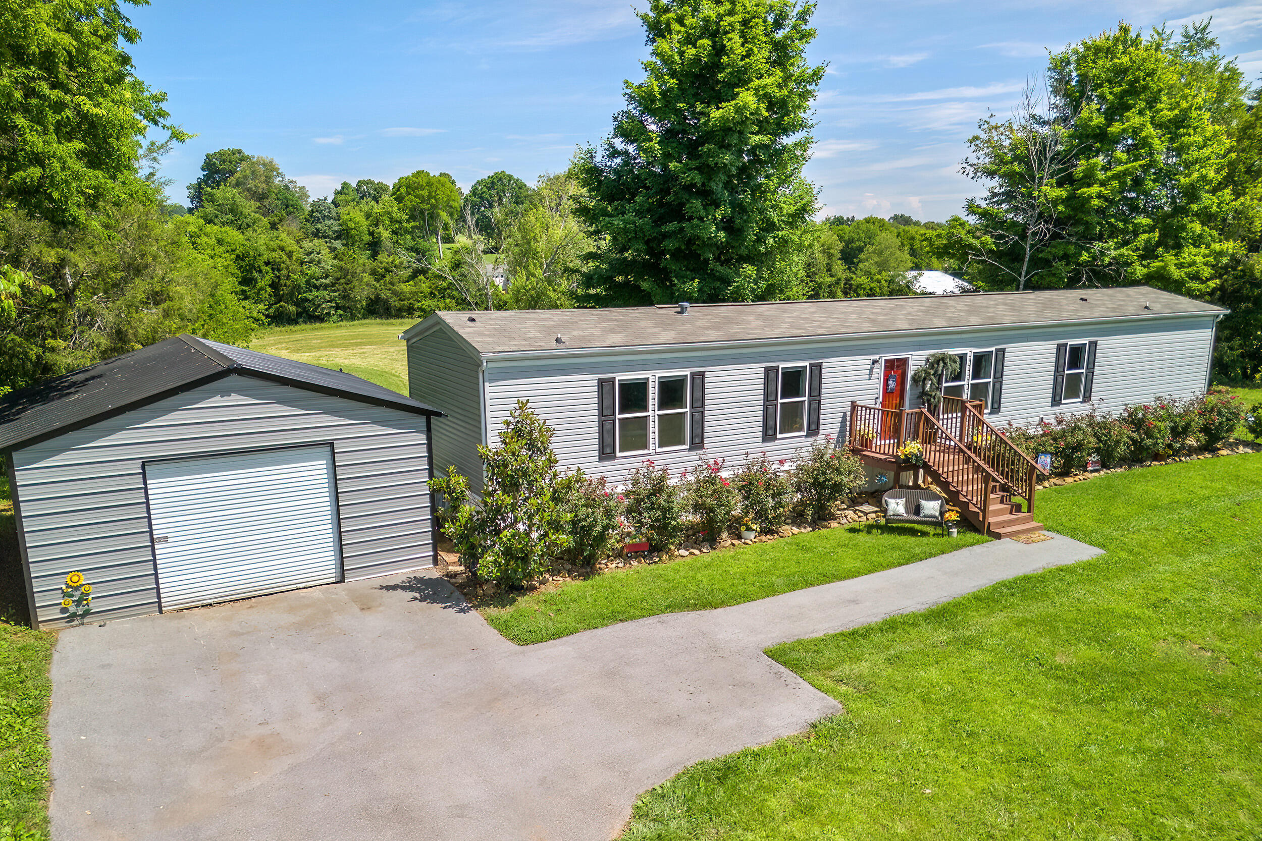 1540 Boyds Creek Highway Seymour TN 37865
