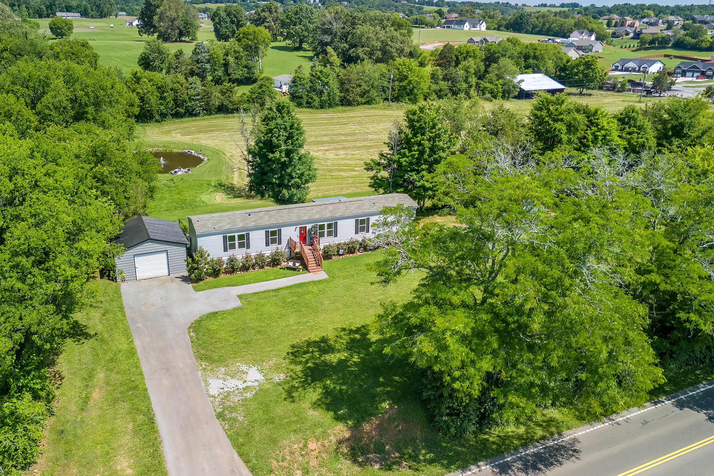 1540 Boyds Creek Highway Seymour TN 37865