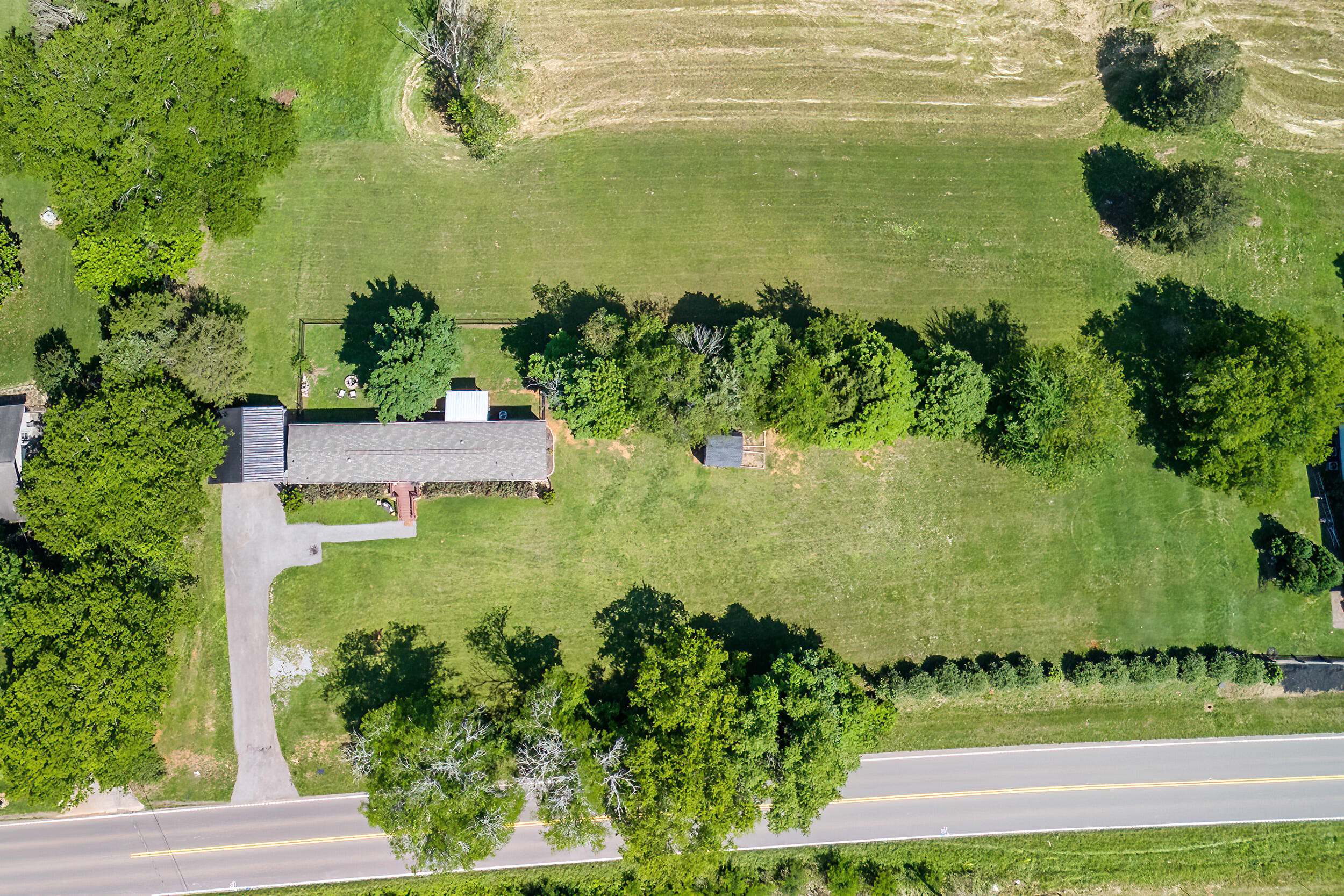 1540 Boyds Creek Highway Seymour TN 37865