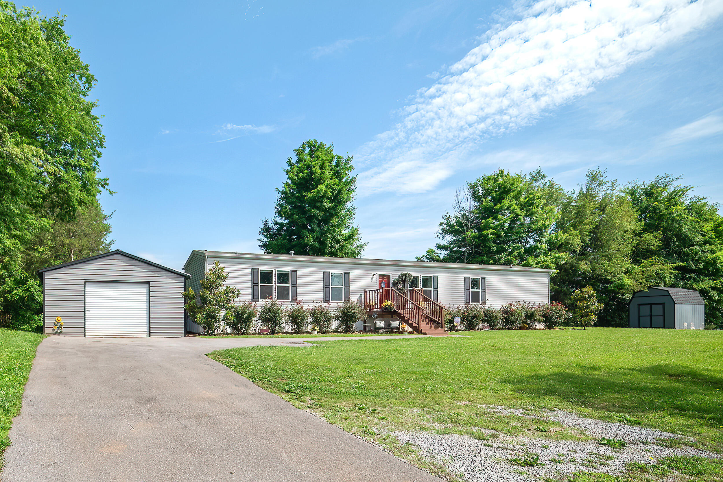 1540 Boyds Creek Highway Seymour TN 37865