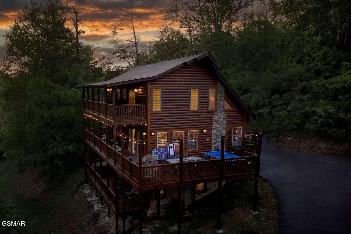2359 Alpine Village Way Pigeon Forge TN 37863
