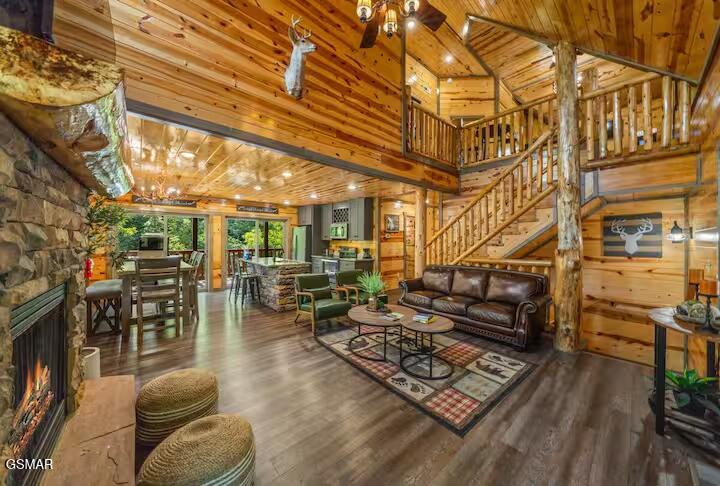 2359 Alpine Village Way Pigeon Forge TN 37863