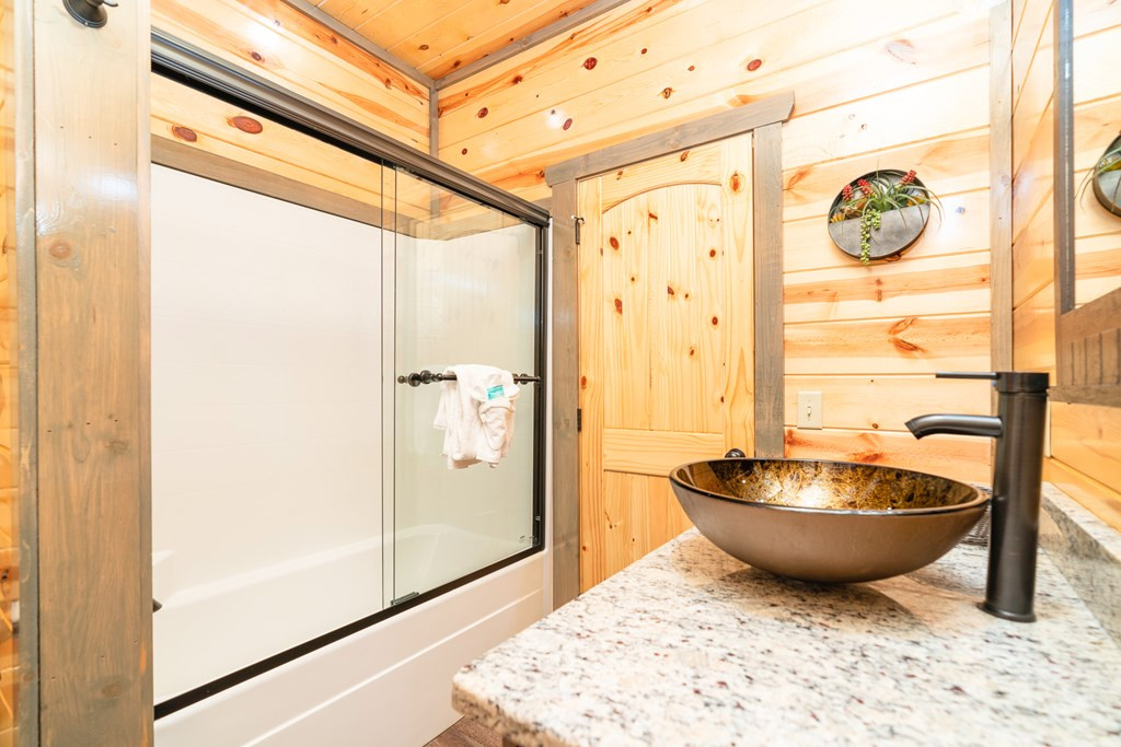 2359 Alpine Village Way Pigeon Forge TN 37863