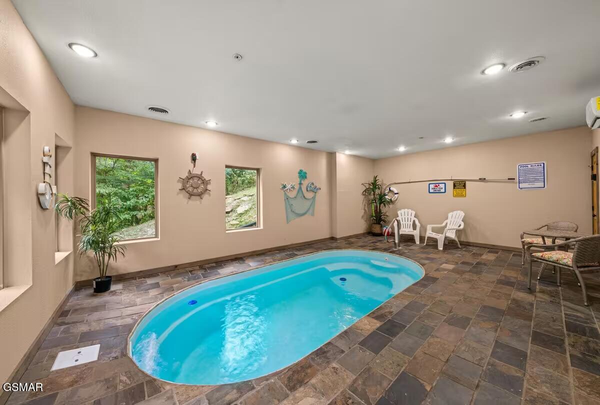 2359 Alpine Village Way Pigeon Forge TN 37863