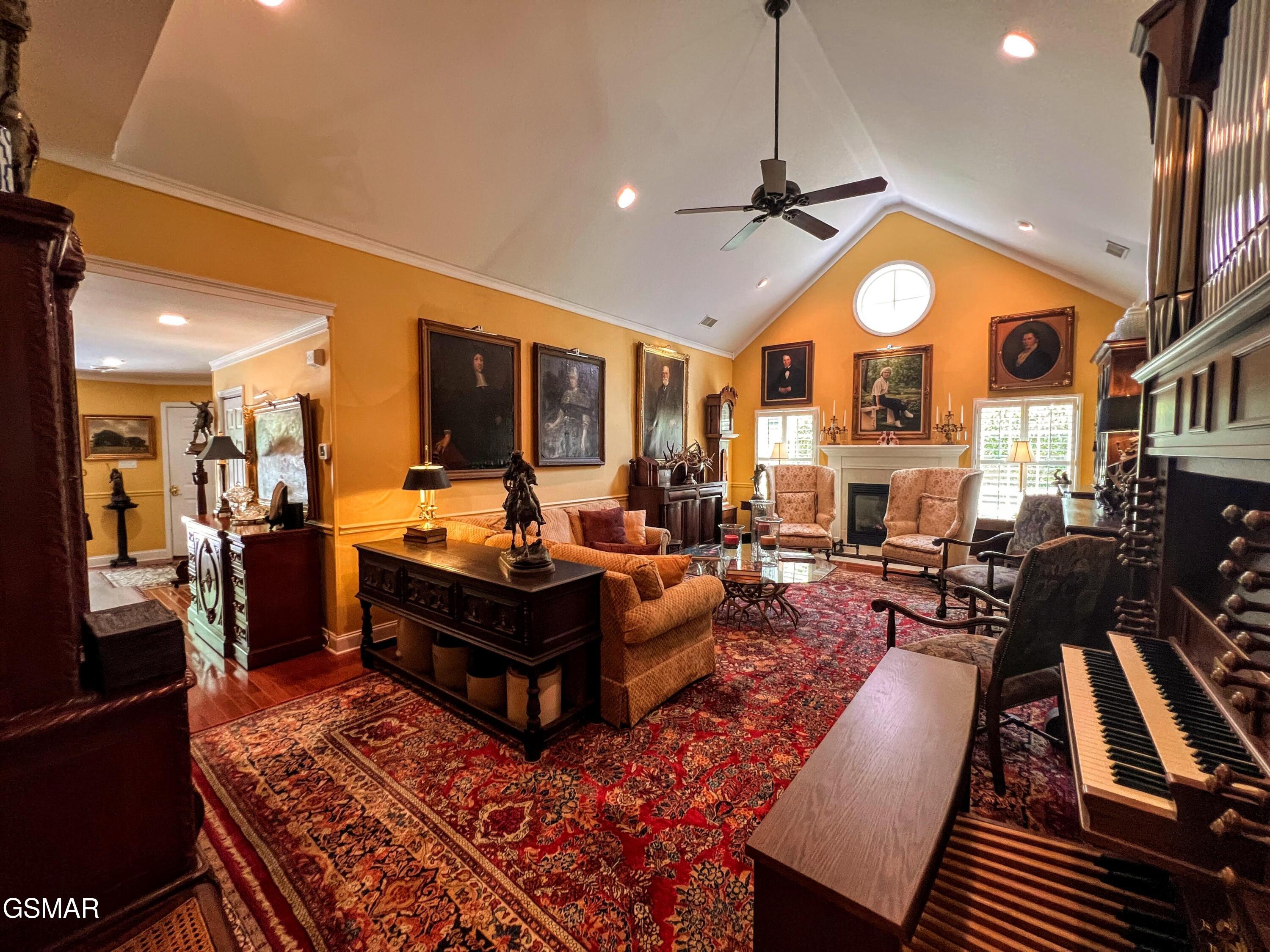 1042 Fine Glen Drive Sevierville TN 37862