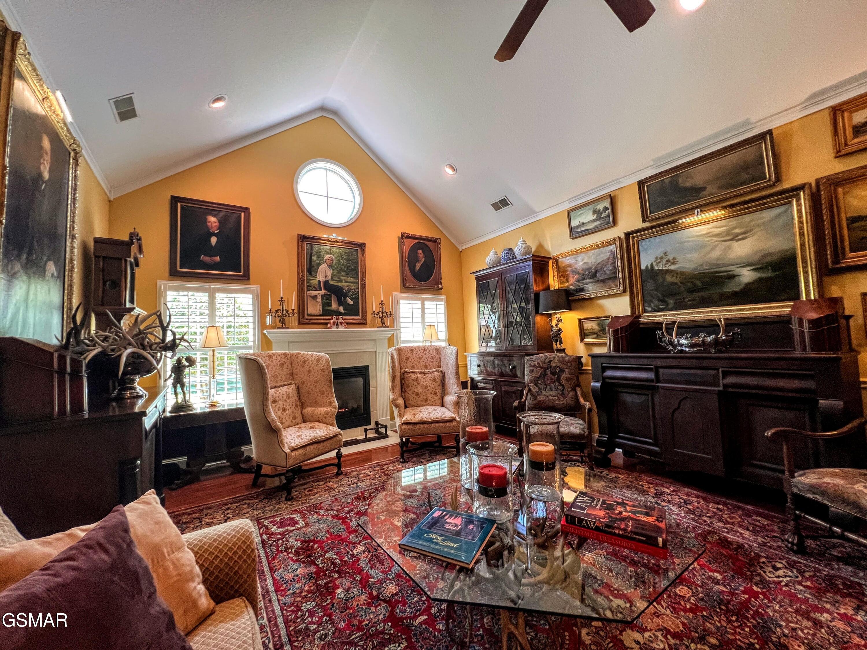 1042 Fine Glen Drive Sevierville TN 37862