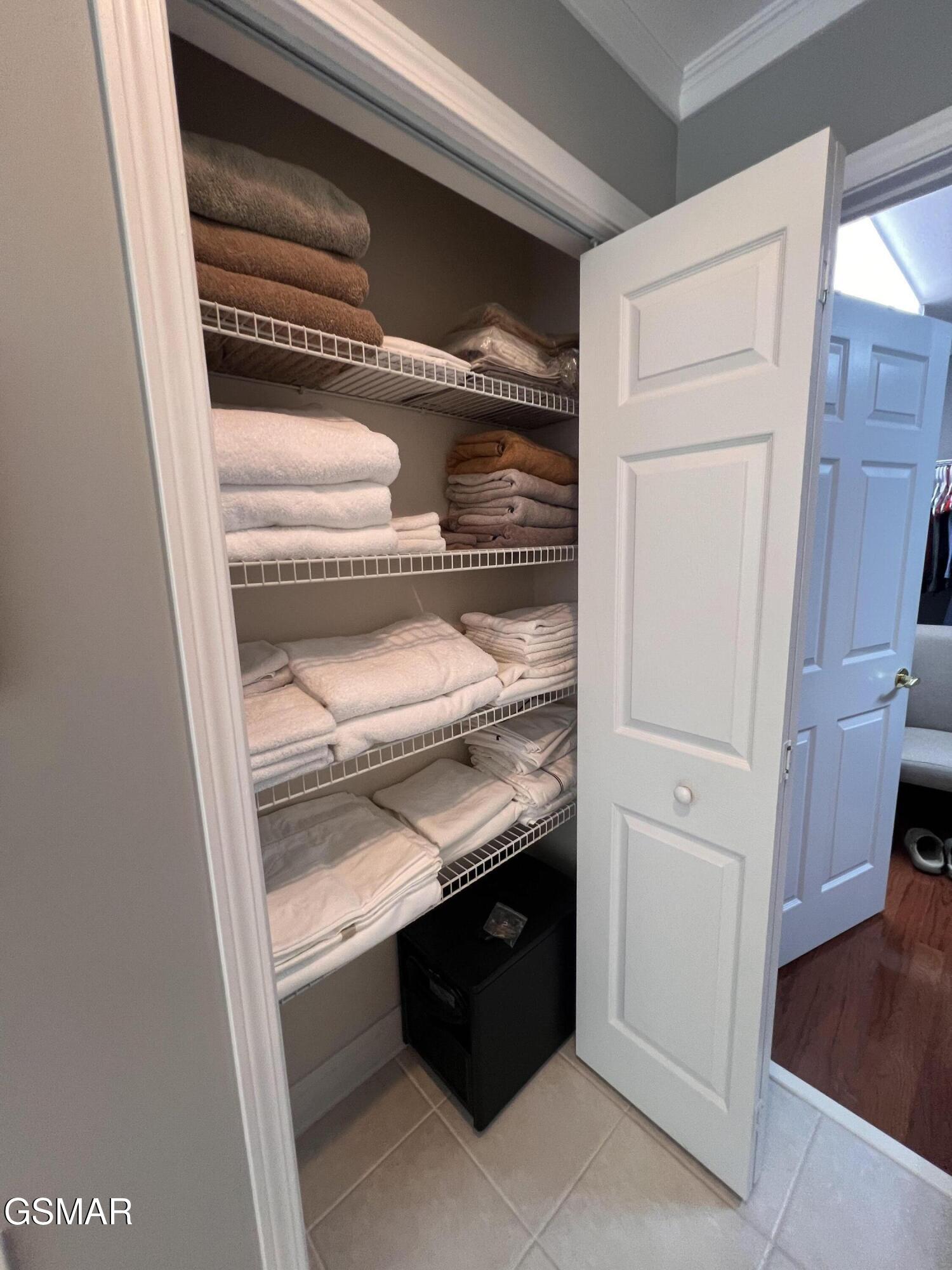 1042 Fine Glen Drive Sevierville TN 37862