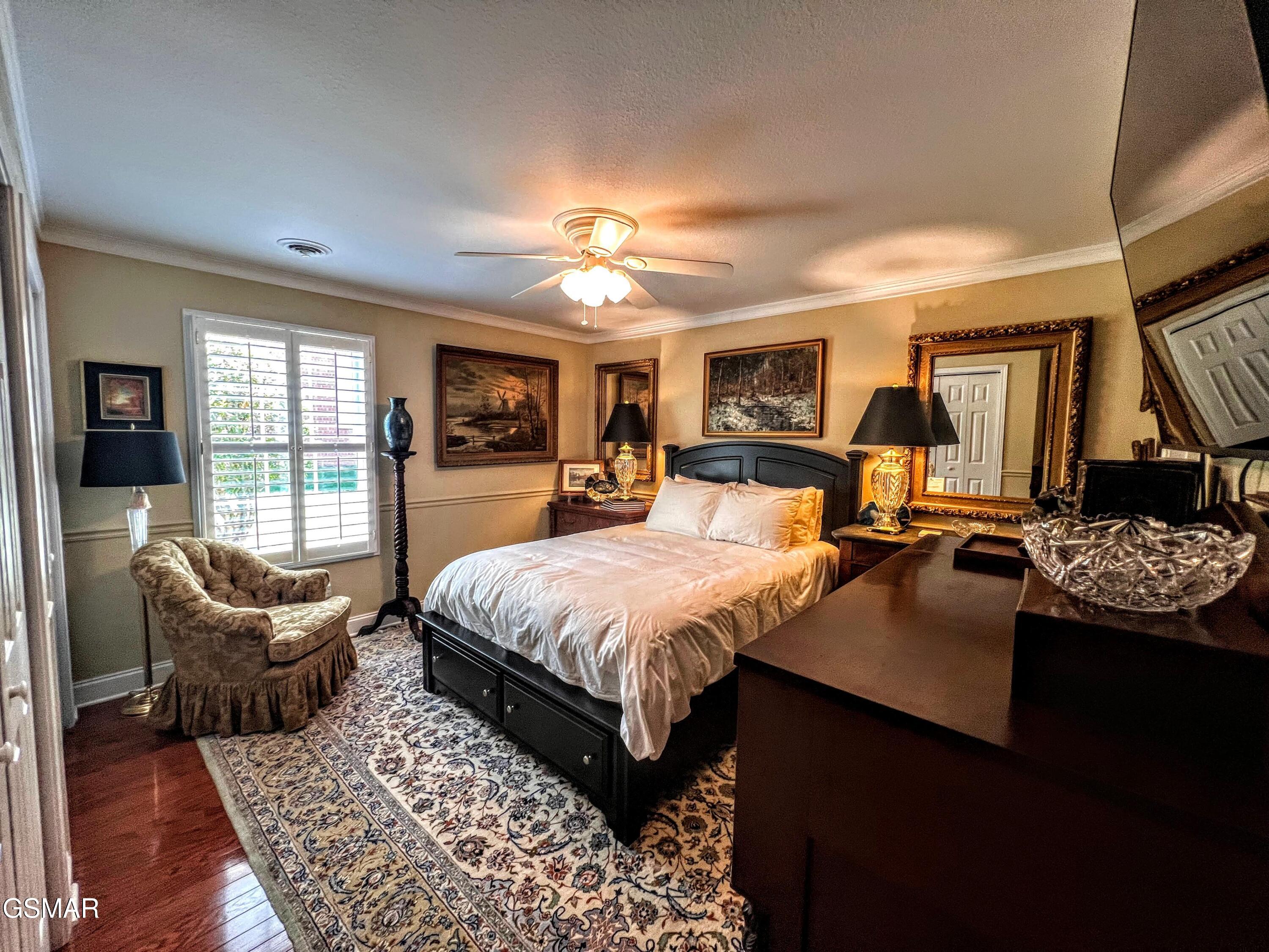 1042 Fine Glen Drive Sevierville TN 37862