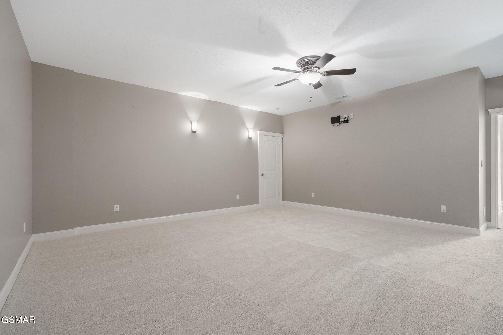 1811 Jordans Creek Way Sevierville TN 37876