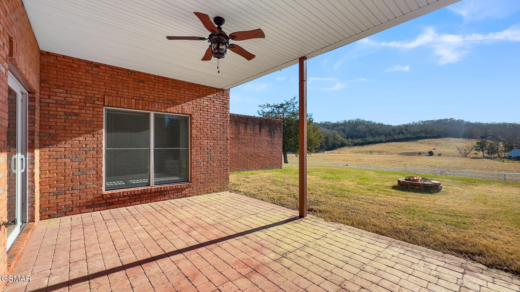 1811 Jordans Creek Way Sevierville TN 37876