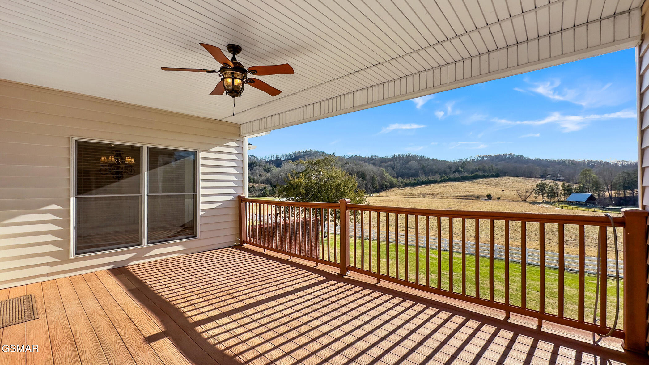 1811 Jordans Creek Way Sevierville TN 37876