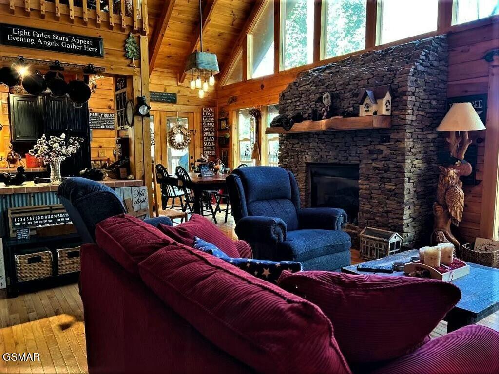 3958 Ole Smoky Way Sevierville TN 37862