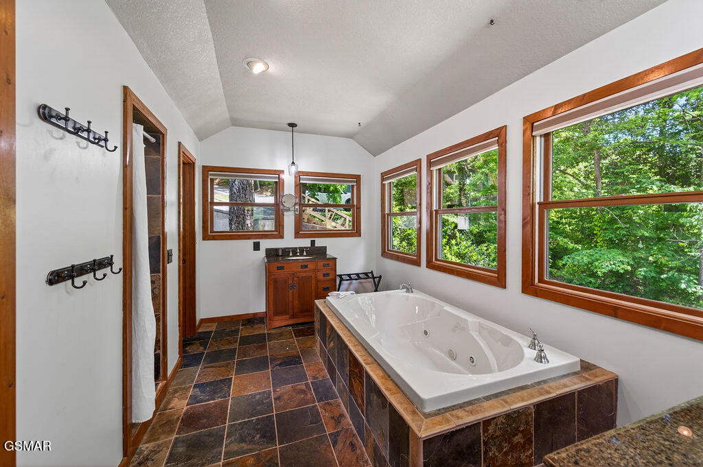 967 Scenic Trail Gatlinburg TN 37738