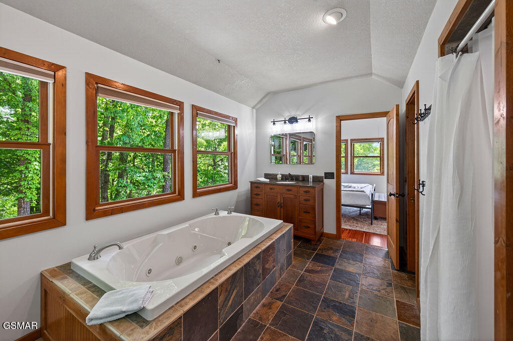 967 Scenic Trail Gatlinburg TN 37738