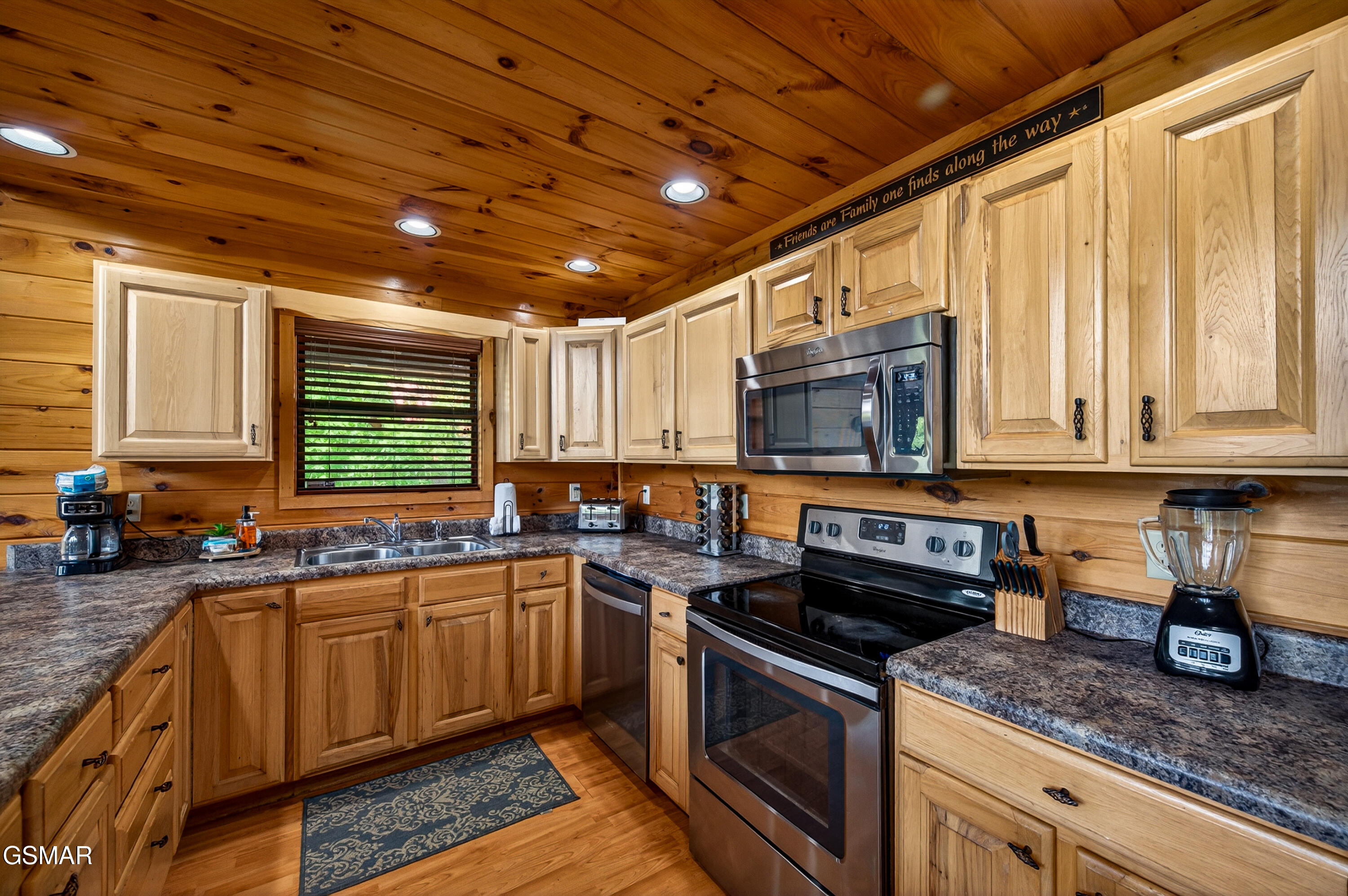2428 Breezy Road Sevierville TN 37876