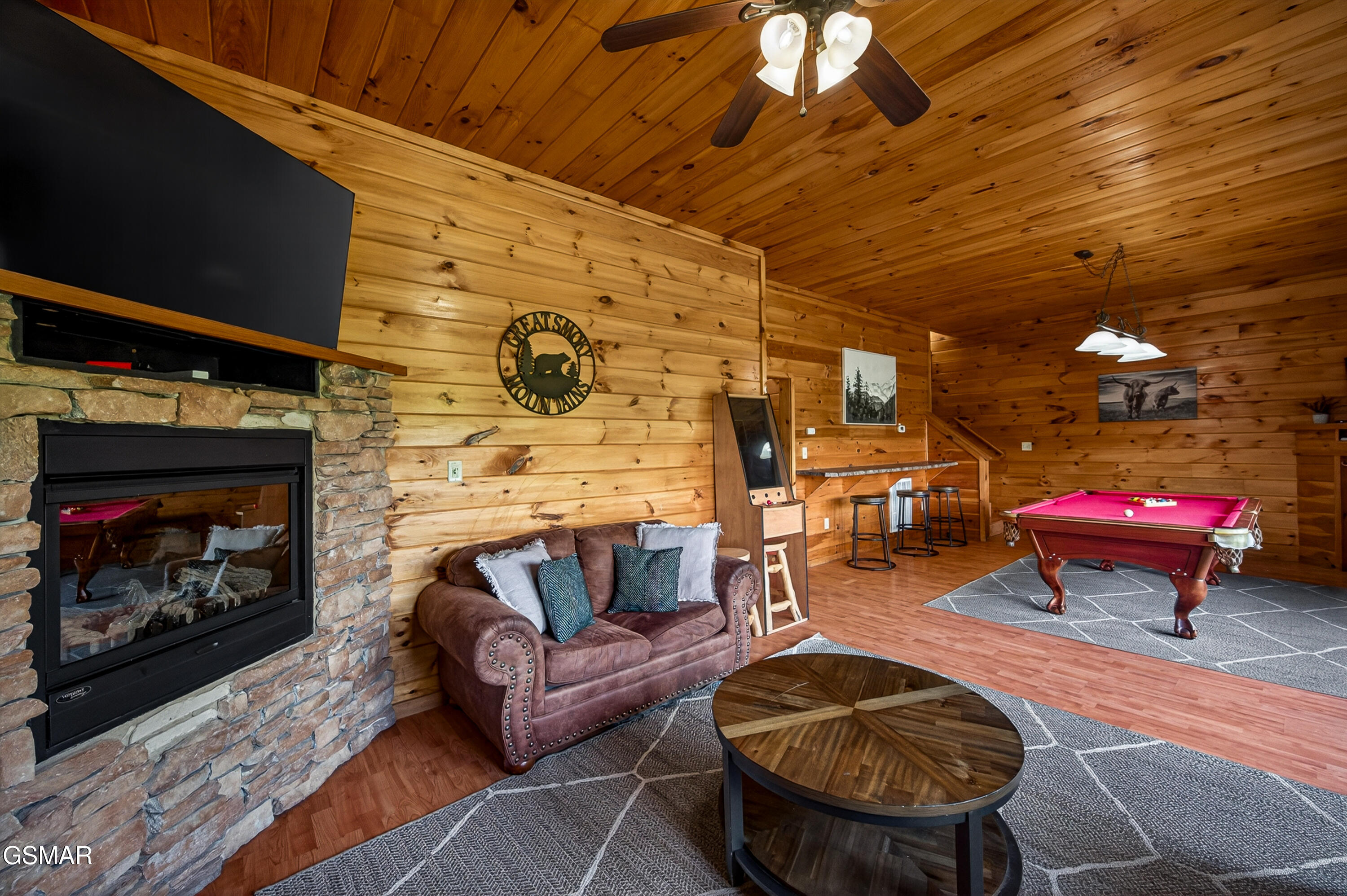 2428 Breezy Road Sevierville TN 37876