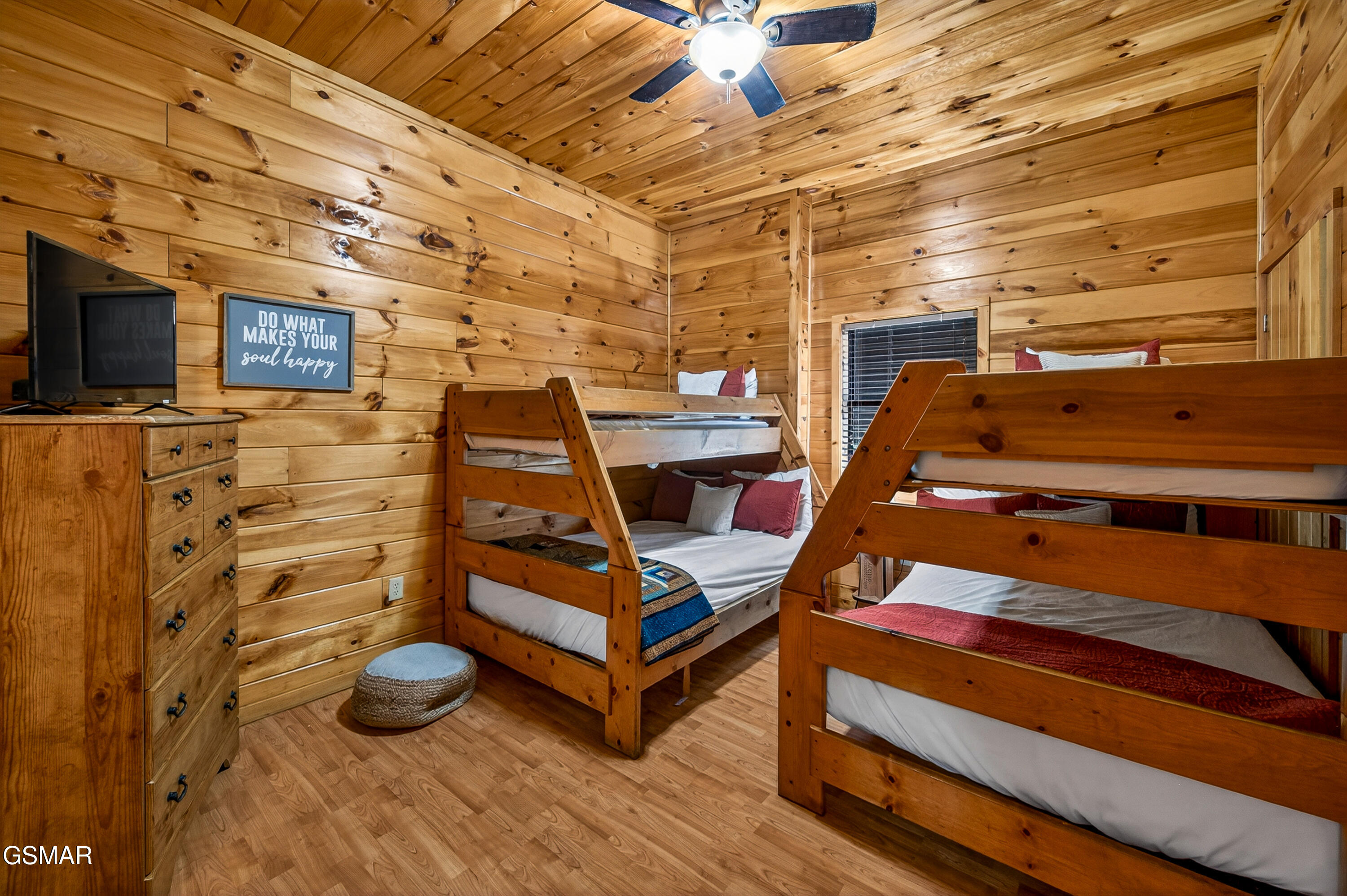 2428 Breezy Road Sevierville TN 37876