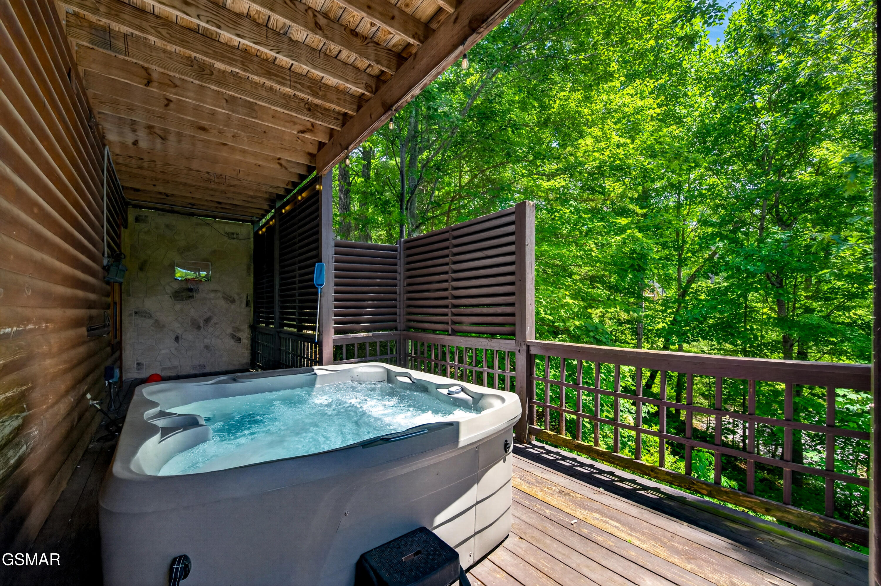 2428 Breezy Road Sevierville TN 37876