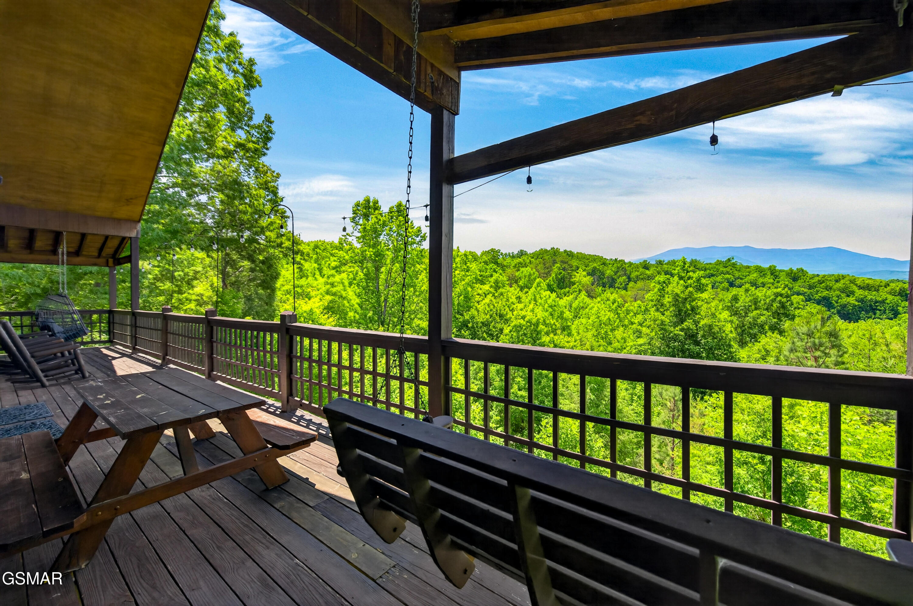 2428 Breezy Road Sevierville TN 37876