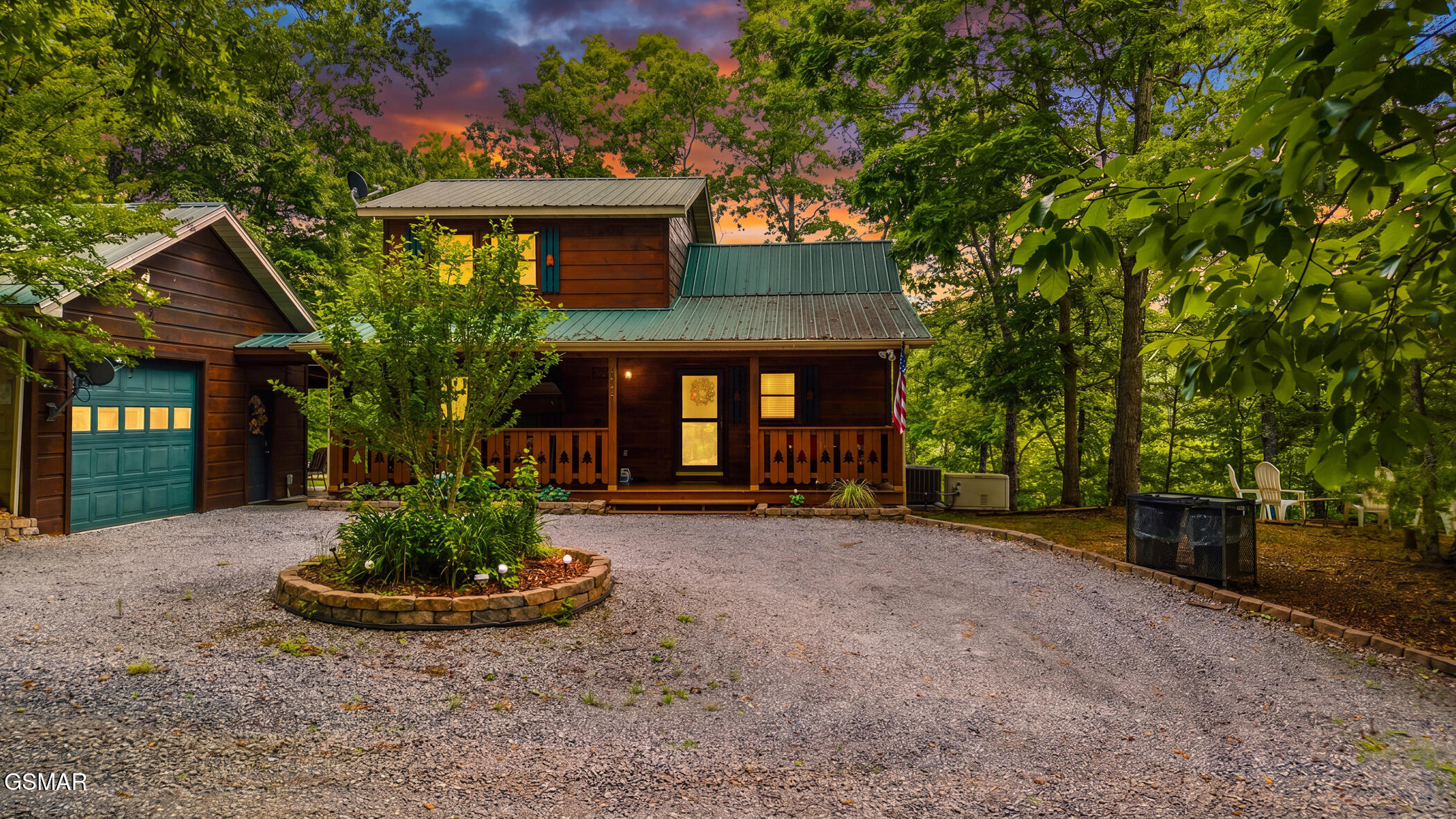 2015 Ridgecrest Loop Way Sevierville TN 37876