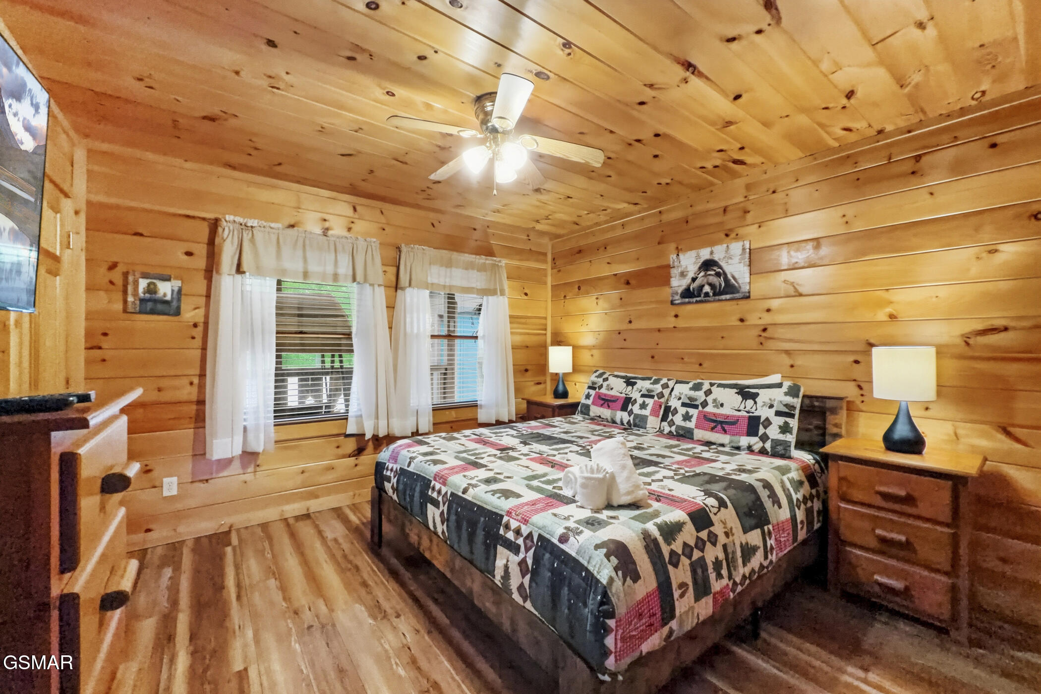 2015 Ridgecrest Loop Way Sevierville TN 37876