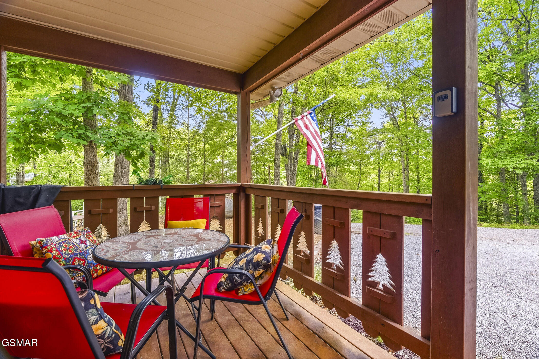 2015 Ridgecrest Loop Way Sevierville TN 37876