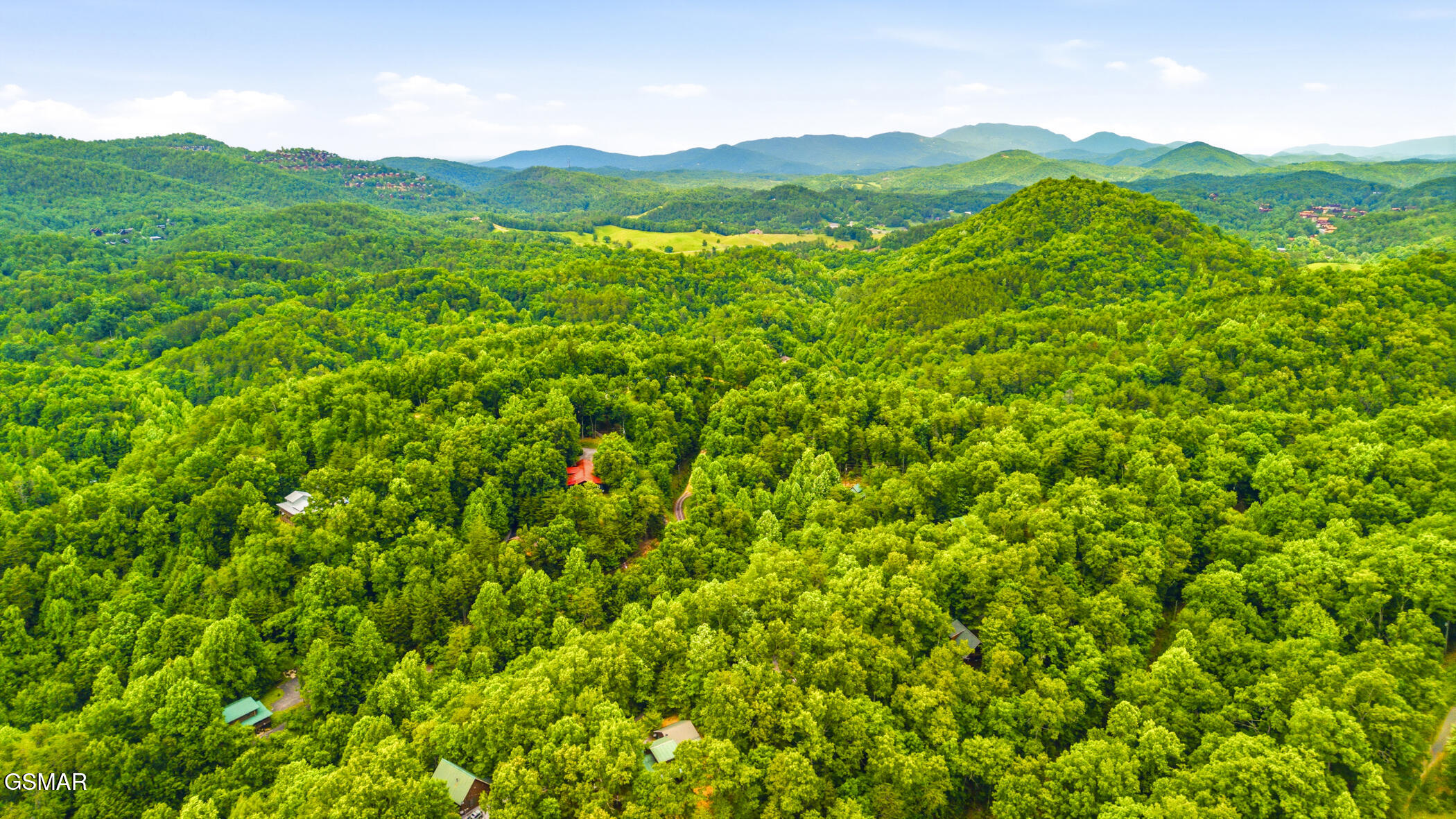 2015 Ridgecrest Loop Way Sevierville TN 37876