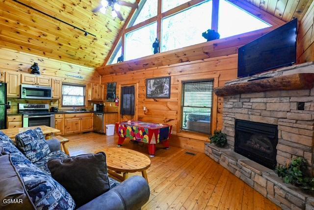 1920 Buckeye View Way Sevierville TN 37876