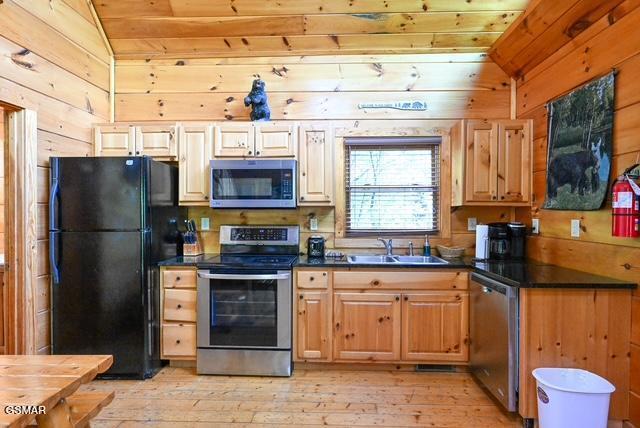 1920 Buckeye View Way Sevierville TN 37876