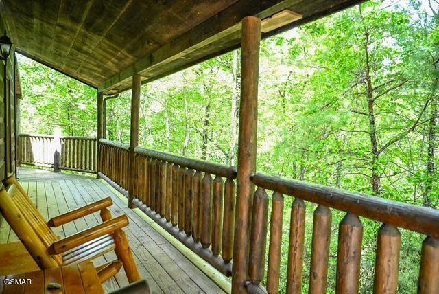 1920 Buckeye View Way Sevierville TN 37876