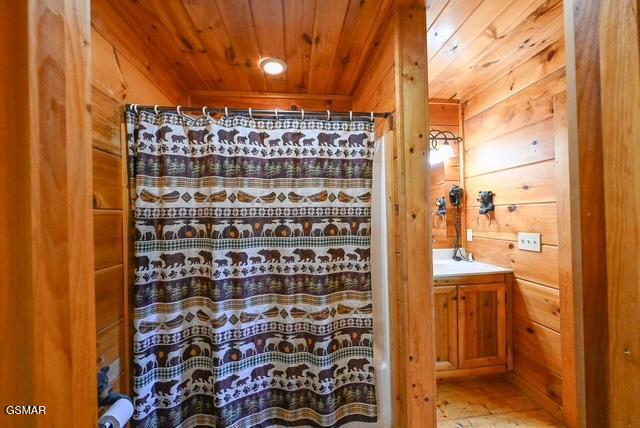 1920 Buckeye View Way Sevierville TN 37876