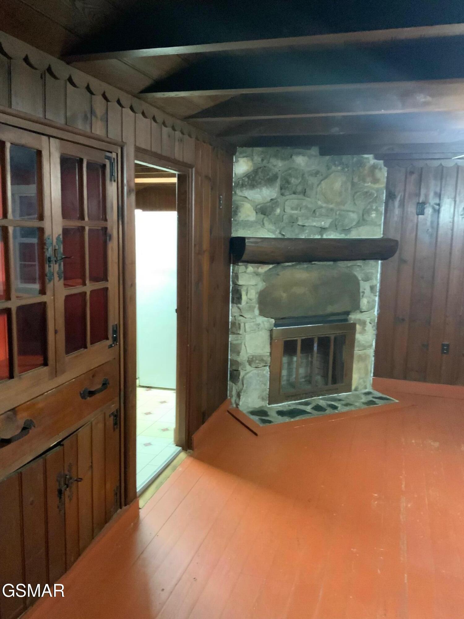 517 Laurel Avenue Gatlinburg TN 37738