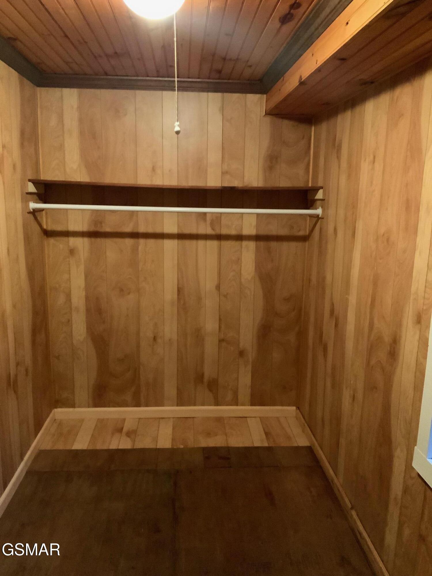 517 Laurel Avenue Gatlinburg TN 37738
