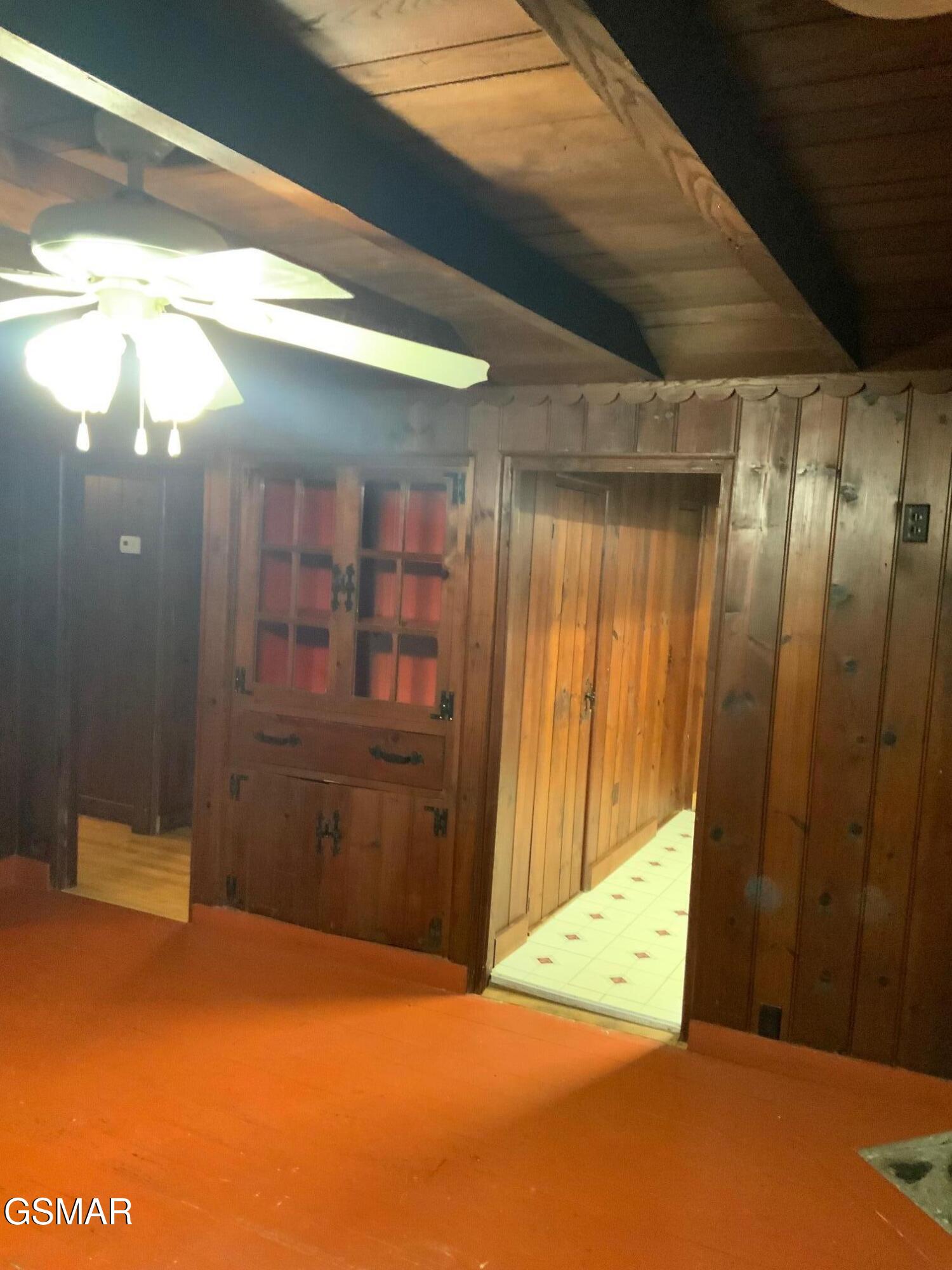 517 Laurel Avenue Gatlinburg TN 37738