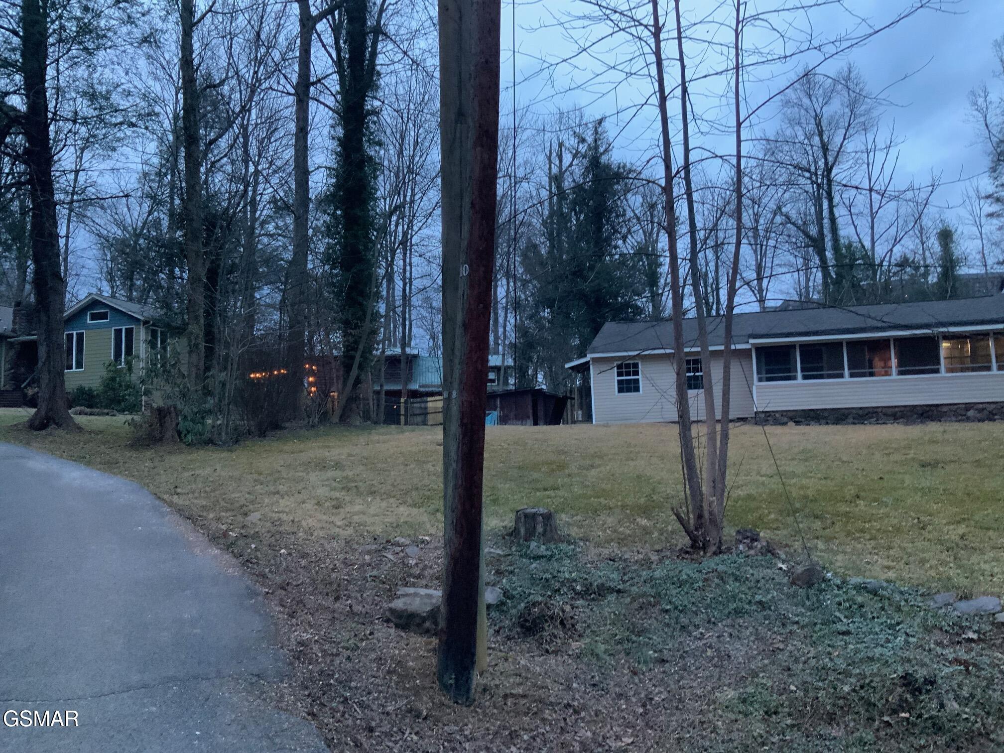 517 Laurel Avenue Gatlinburg TN 37738