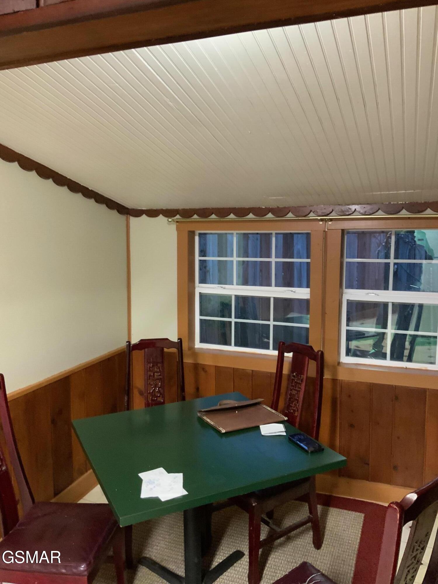 517 Laurel Avenue Gatlinburg TN 37738