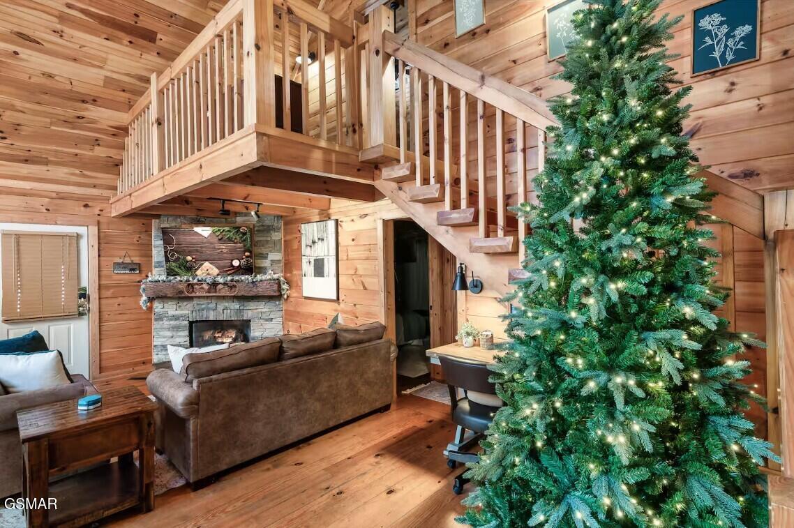 1637 Majestic Oak Way Sevierville TN 37876