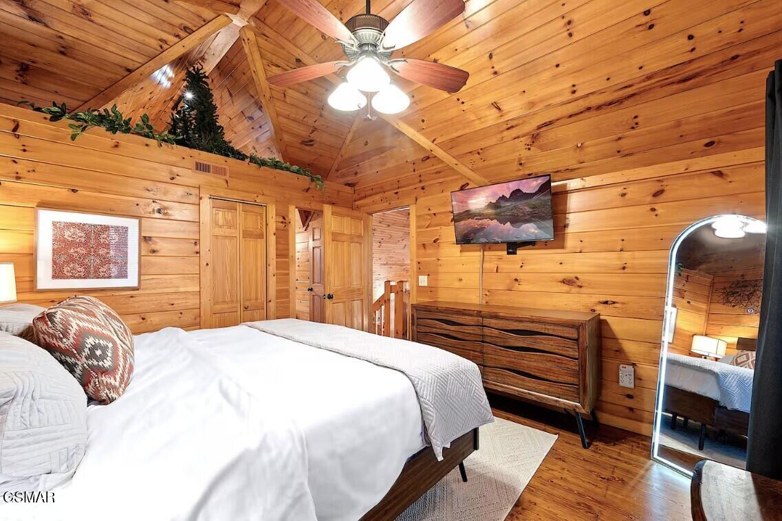 1637 Majestic Oak Way Sevierville TN 37876