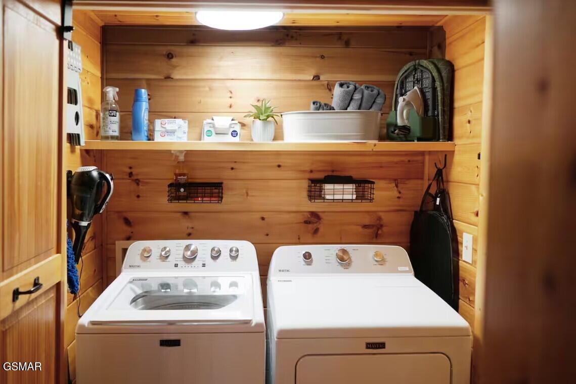 1637 Majestic Oak Way Sevierville TN 37876