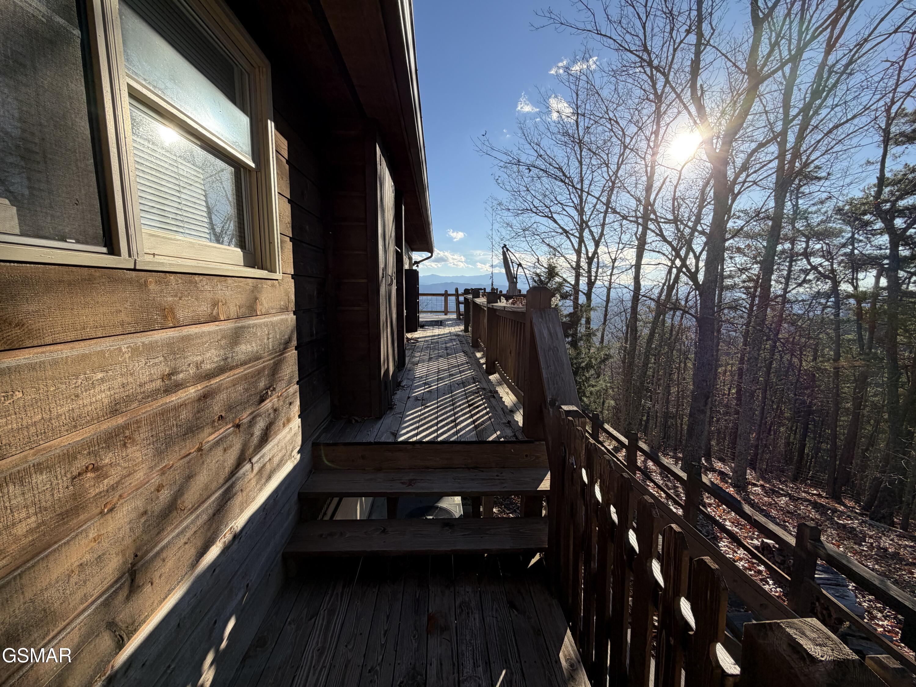 1001 Old Laurel Lane Sevierville TN 37876