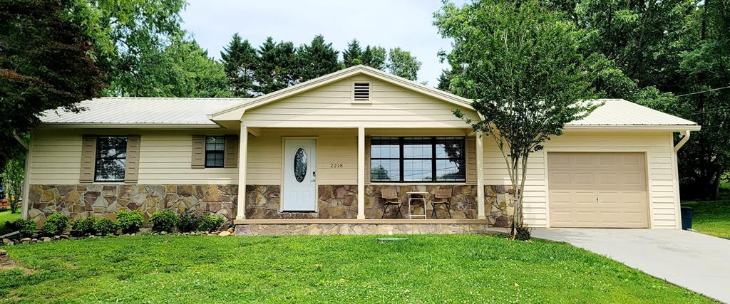 2218 Red Bank Circle Sevierville TN 37876