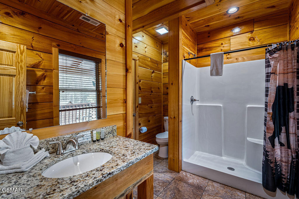 2918 Fiddlers Creek Way Pigeon Forge TN 37863