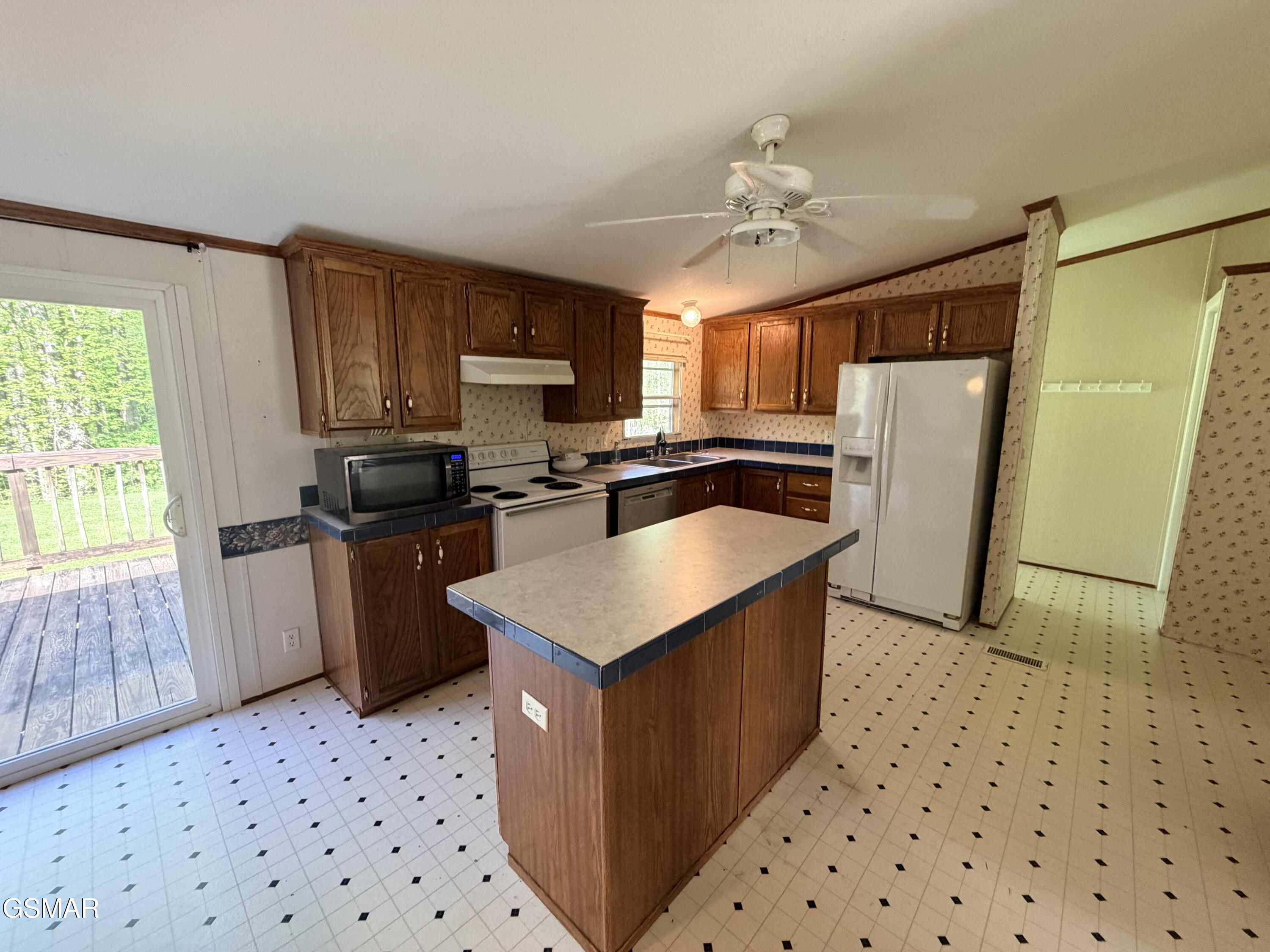 1187 Tennessee 107 Del Rio TN 37727
