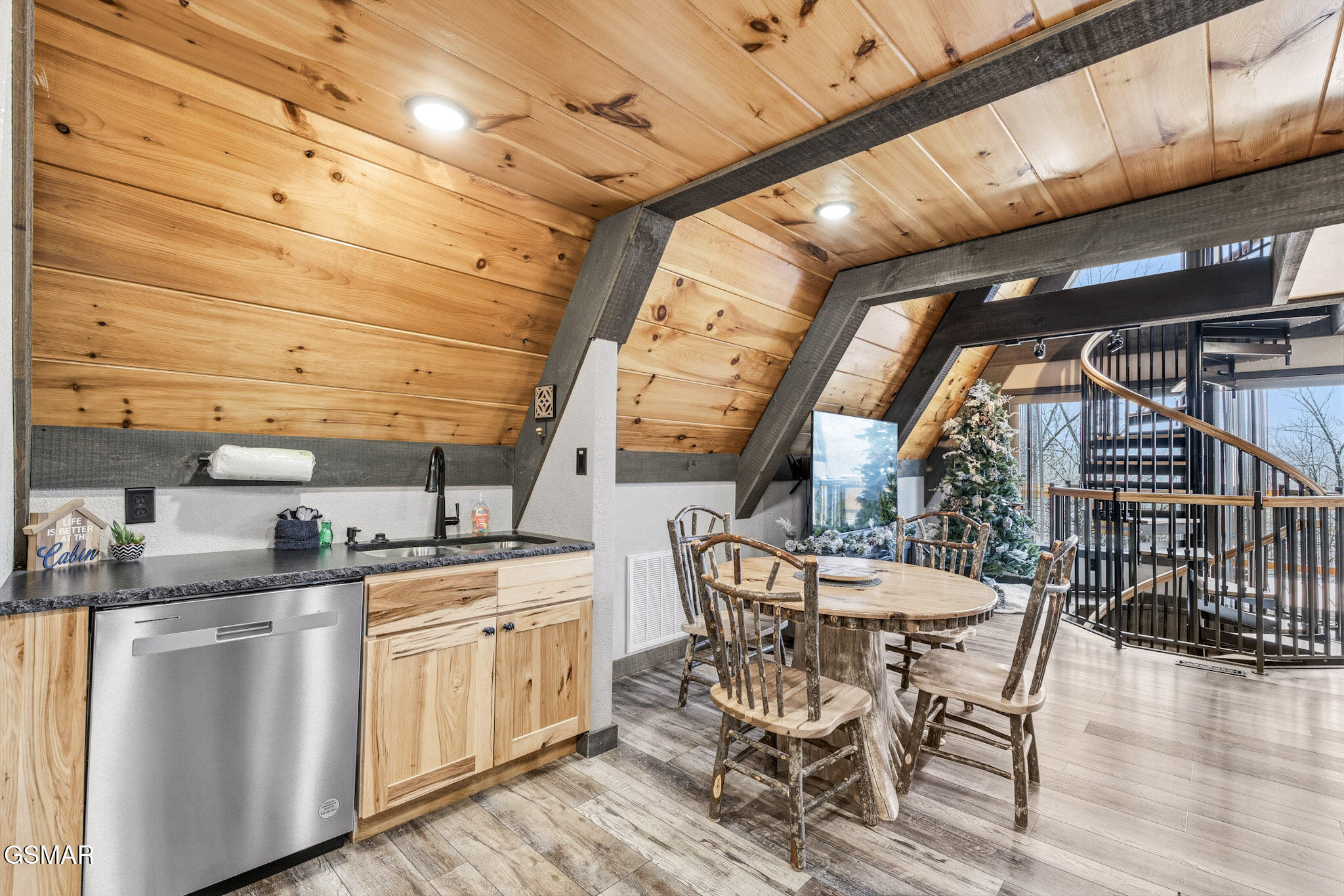 1508 Zurich Road Gatlinburg TN 37738