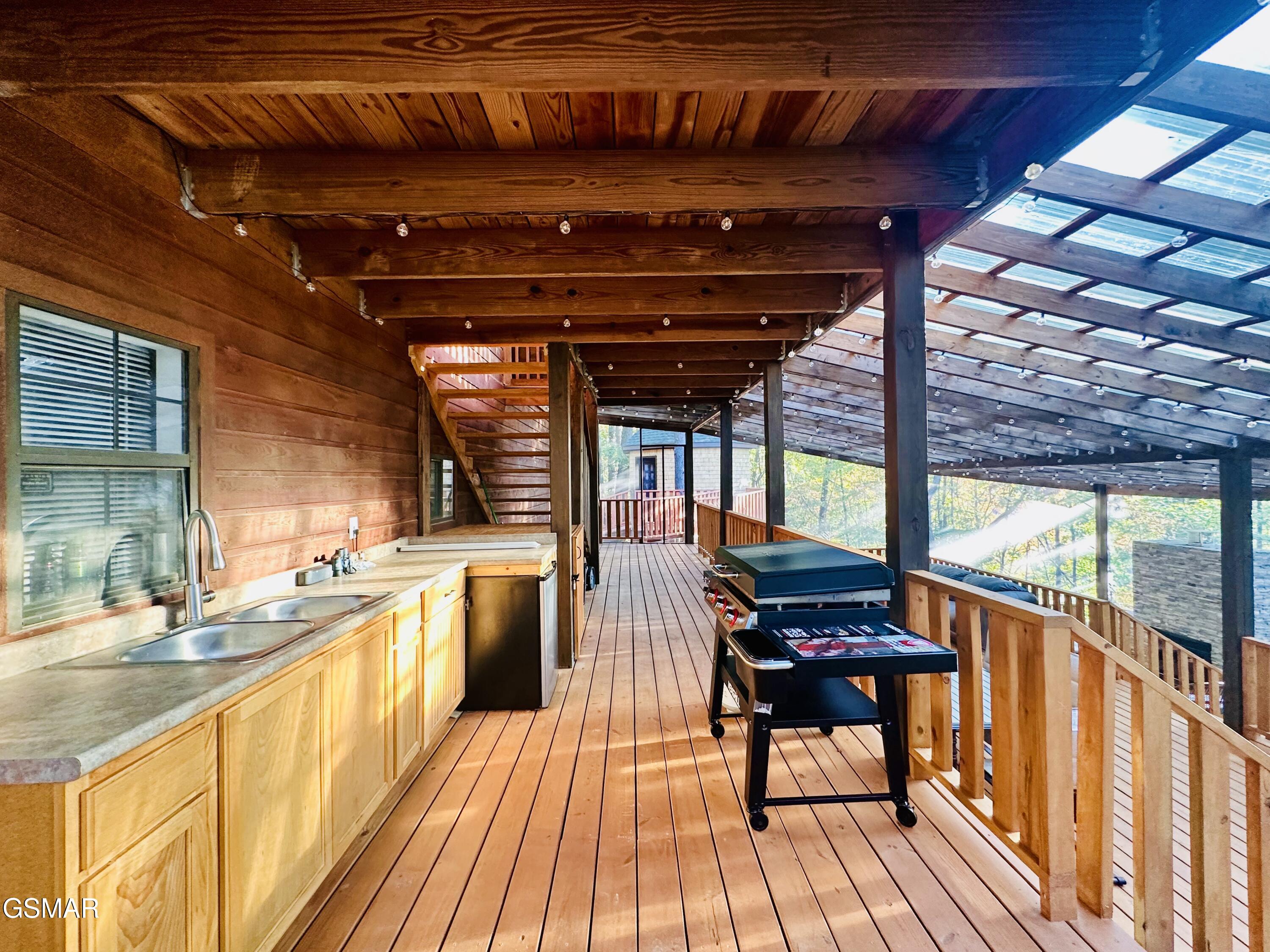 2255 Spence Mountain Loop Sevierville TN 37876