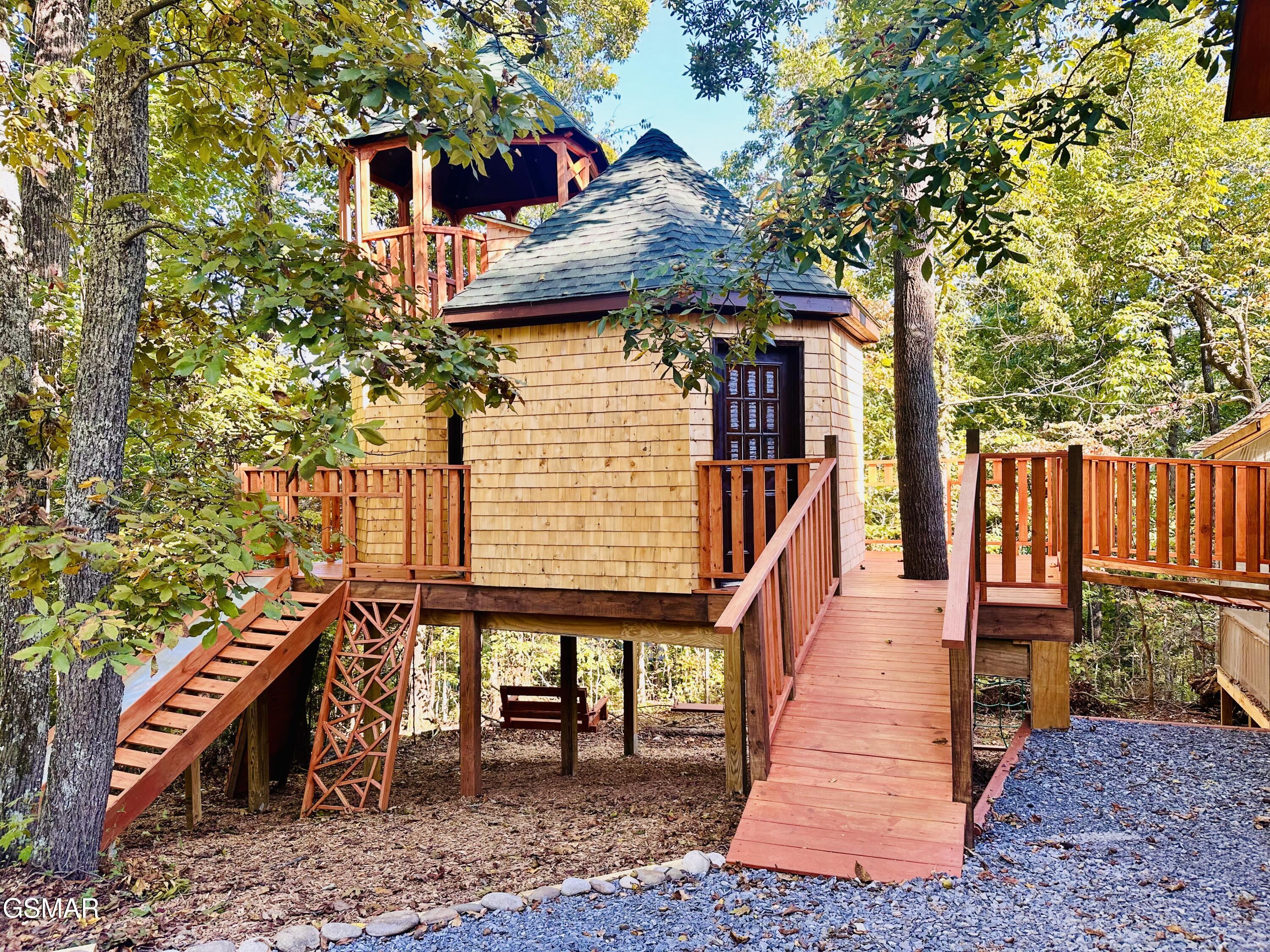 2255 Spence Mountain Loop Sevierville TN 37876