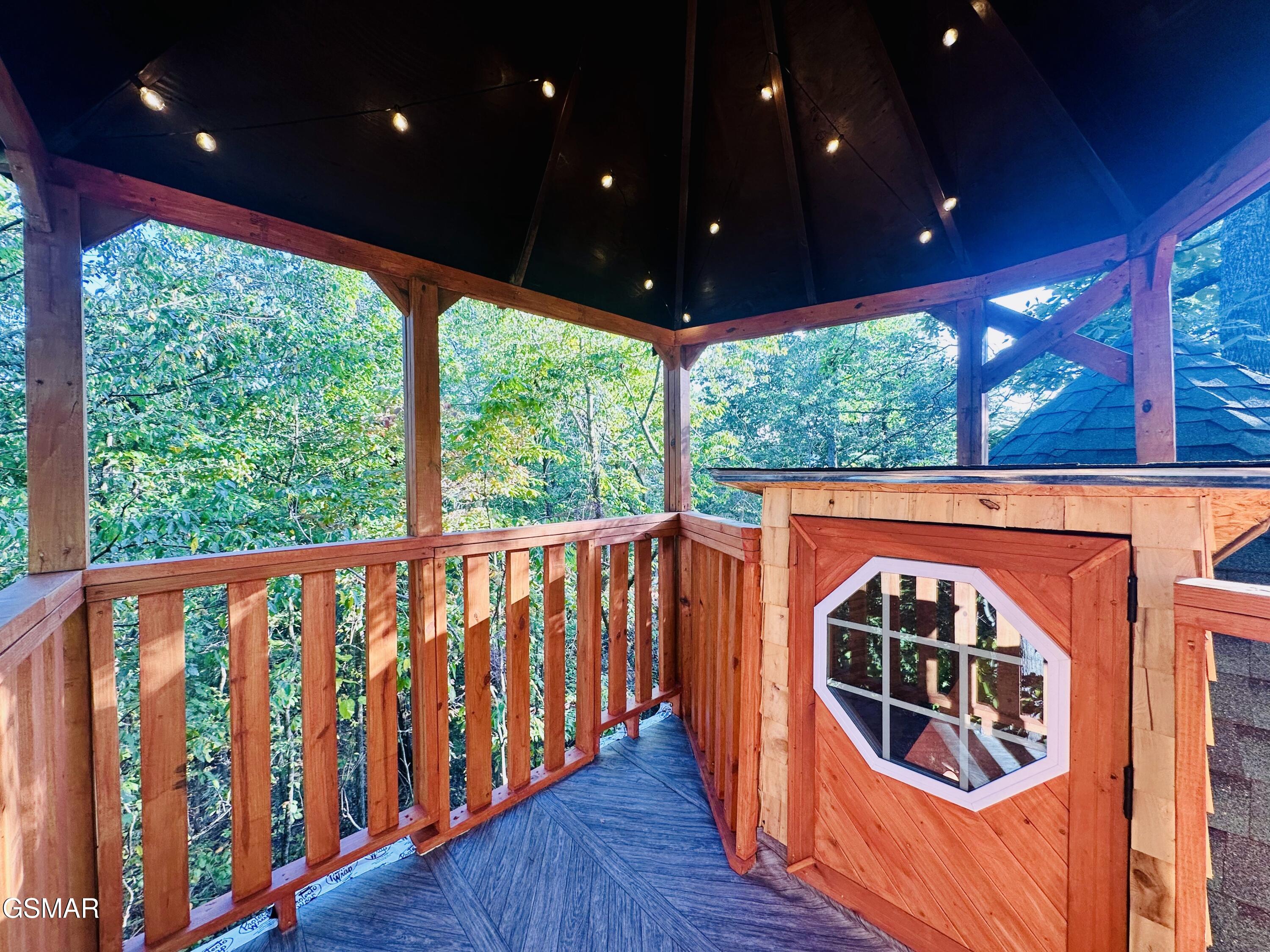 2255 Spence Mountain Loop Sevierville TN 37876