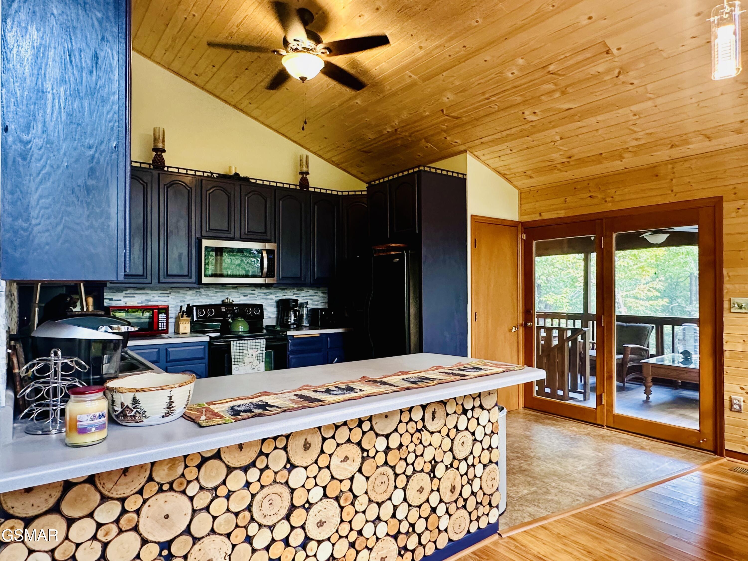 2255 Spence Mountain Loop Sevierville TN 37876