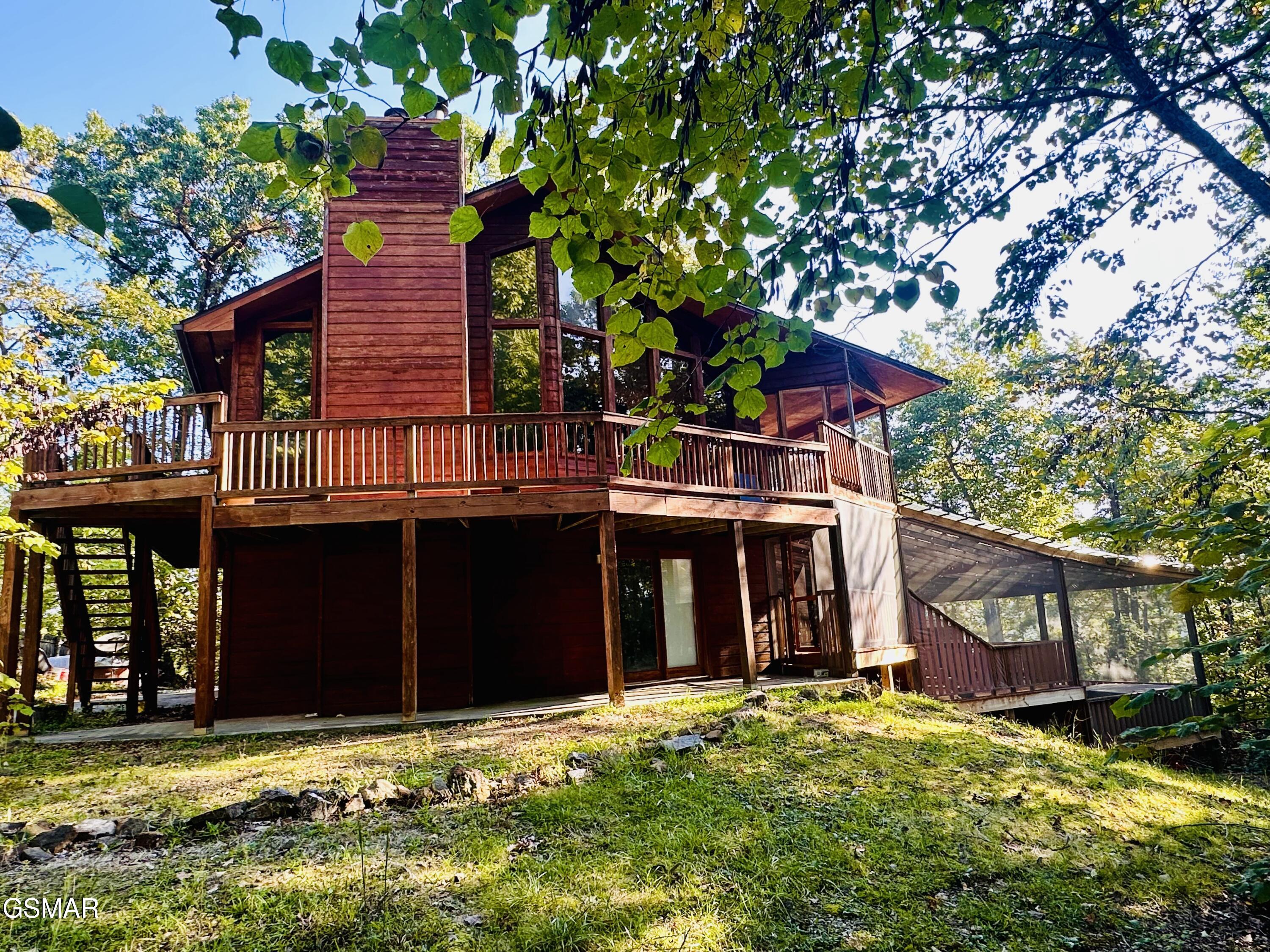 2255 Spence Mountain Loop Sevierville TN 37876